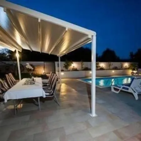 Ferienhaus Eni Mit Pool Dom wakacyjny Rovinj