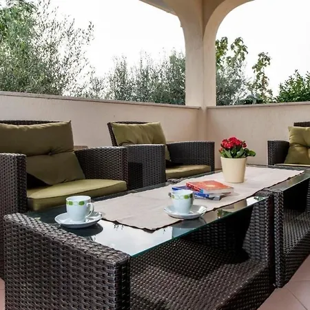 Ferienhaus Eni Mit Pool Dom wakacyjny *